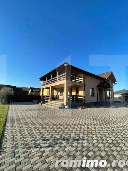 Casă cu 5 camere cu Teren 1300 Mp în Unirii