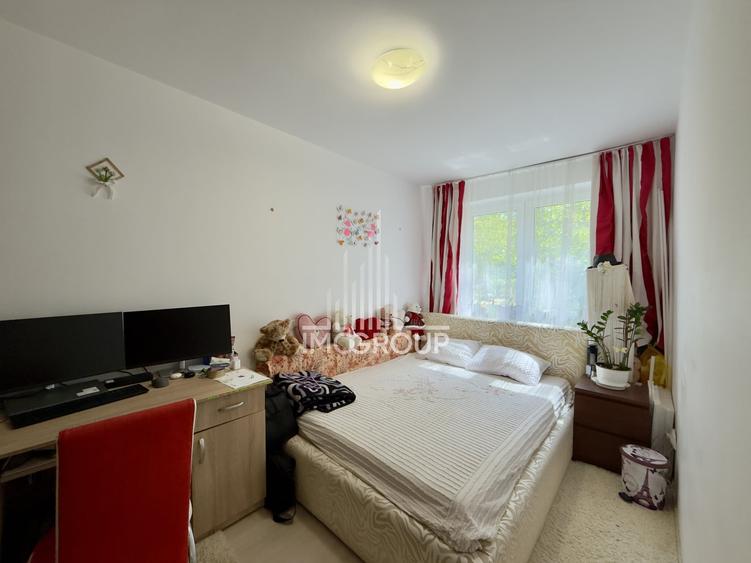 Apartament cu 3 camere semidecomandat, mobilat în Gheorgheni