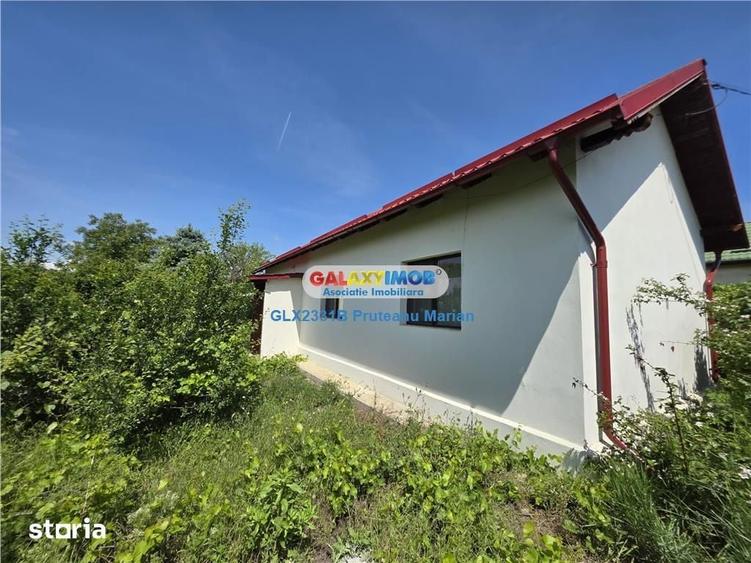 Apartament cu 3 camere decomandat în Crevedia