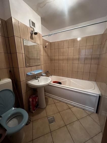 Garsonieră decomandată în Central