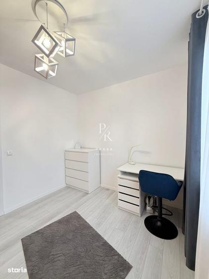 Apartament cu 3 camere semidecomandat în Florești