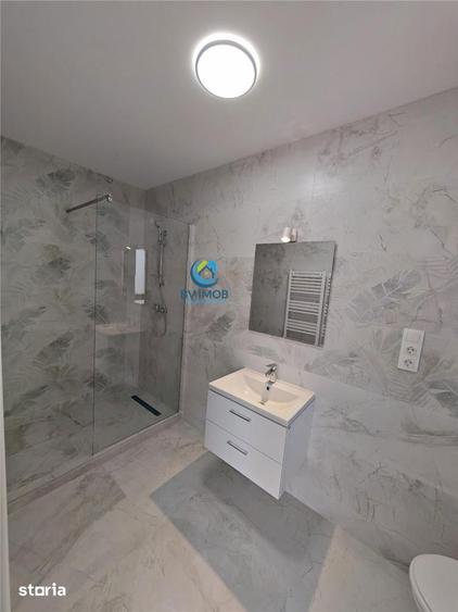 Casă cu 4 camere cu Teren 600 Mp în IAR