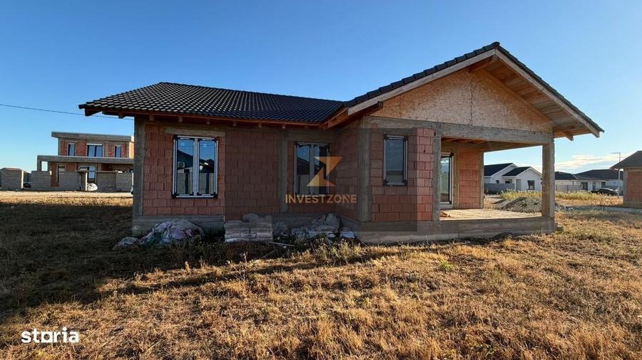 Casă cu 4 camere cu Teren 500 Mp în Sântandrei