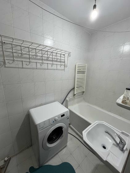 Garsonieră decomandată în Fizicienilor