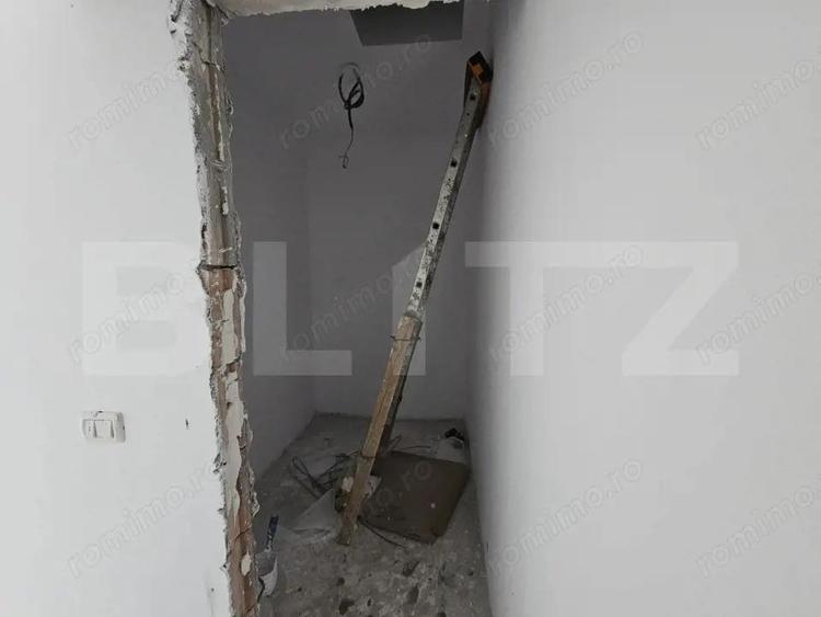 Casă cu 4 camere cu Teren 320 Mp în Bucium
