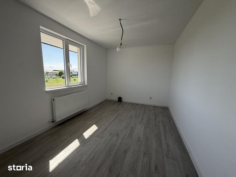 Casă cu 4 camere cu Teren 260 Mp în Clinceni