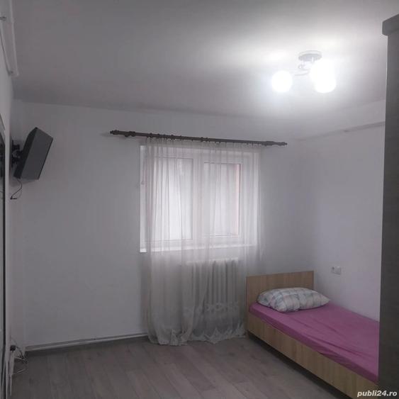 Garsonieră decomandată în Calea Moldovei