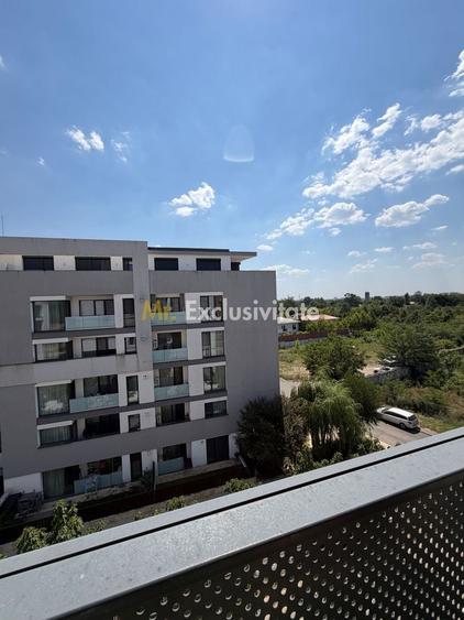 Apartament cu 3 camere decomandat în Băneasa