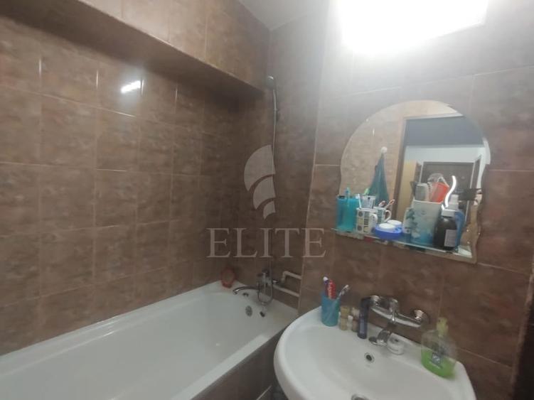 Apartament cu 2 camere decomandat în Zorilor