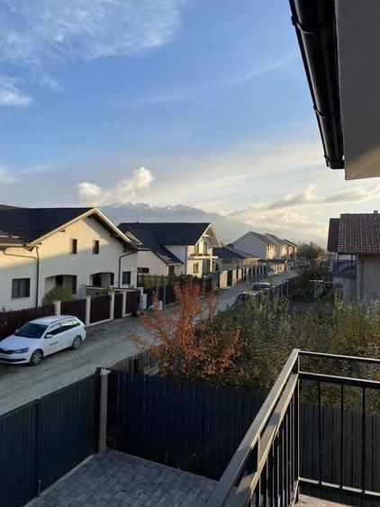 Casă cu 5 camere cu Teren 410 Mp în Caragiale