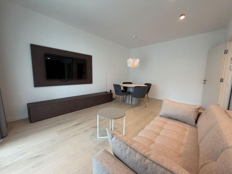 Apartament cu 2 camere decomandat, mobilat în Aviației