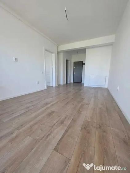 Apartament cu 2 camere semidecomandat în Florești