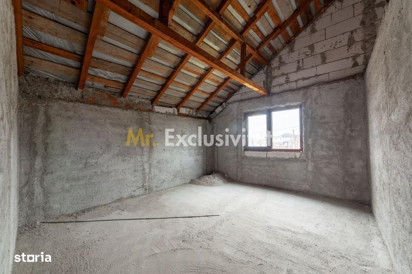 Casă cu 4 camere cu Teren 800 Mp în Mărăcineni