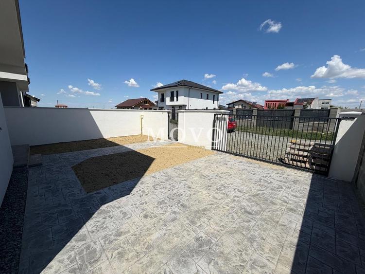 Duplex cu 4 camere cu Canalizare în Săcălaz