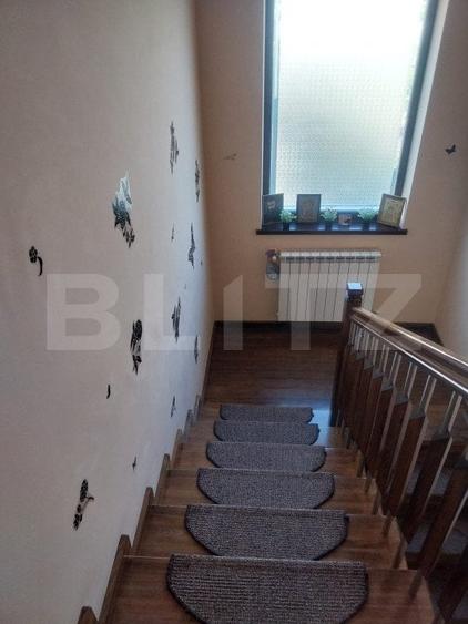Casă individuală cu 5 camere cu Canalizare în Exterior Est