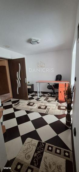 Casă cu 3 camere în Valu lui Traian