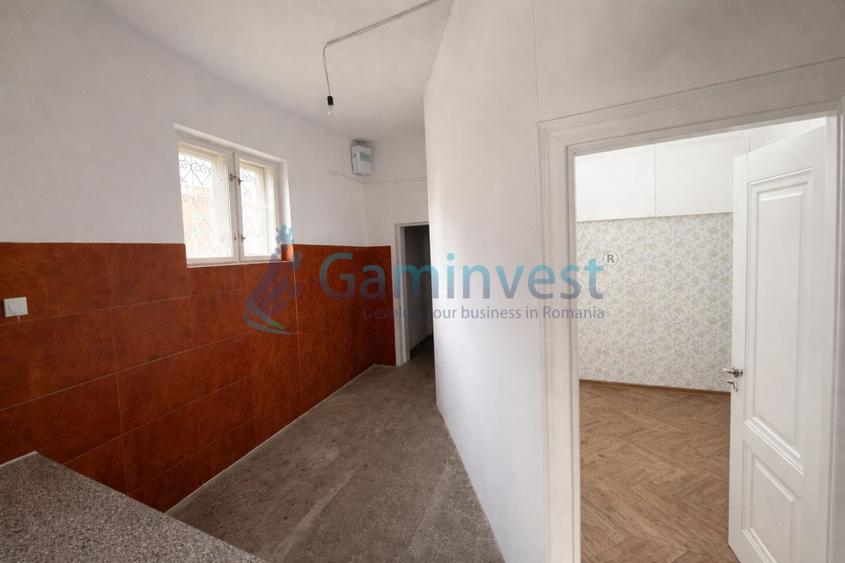 Spațiu comercial, de 70 mp, în Periferie