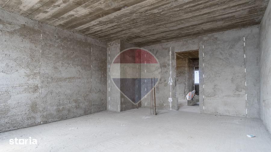 Casă cu Teren 929 Mp în Tărlungeni