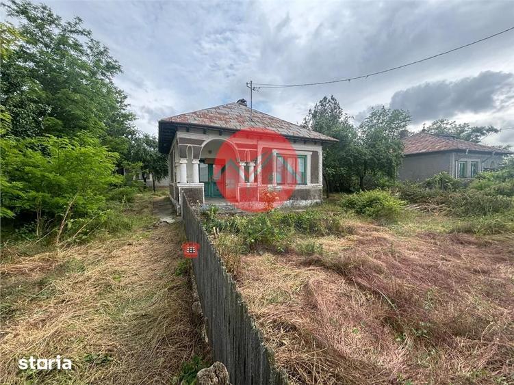 Casă cu 4 camere cu Teren 1309 Mp în Murighiol