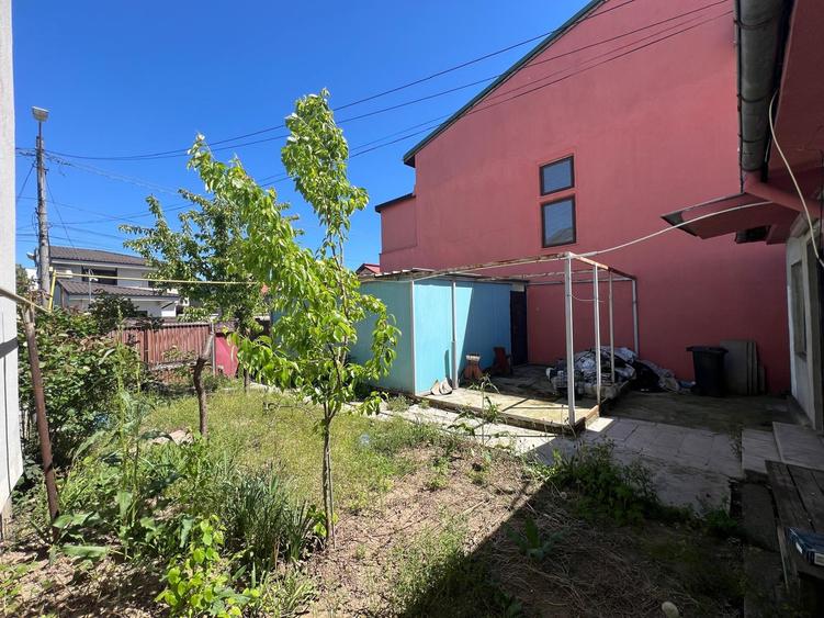 Casă individuală cu 3 camere cu Canalizare în Drumul Găzarului