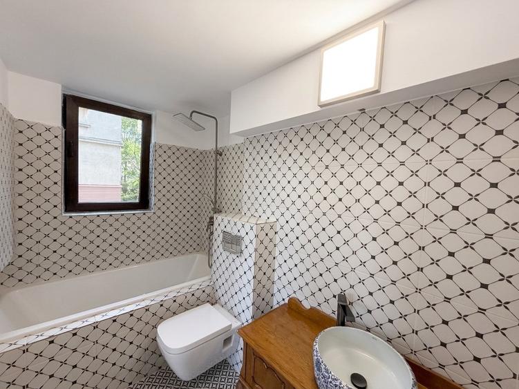 Apartament cu 4 camere în Dorobanți
