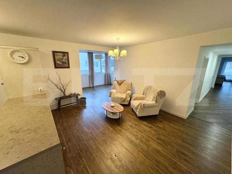 Apartament cu 4 camere semidecomandat, mobilat în Florești
