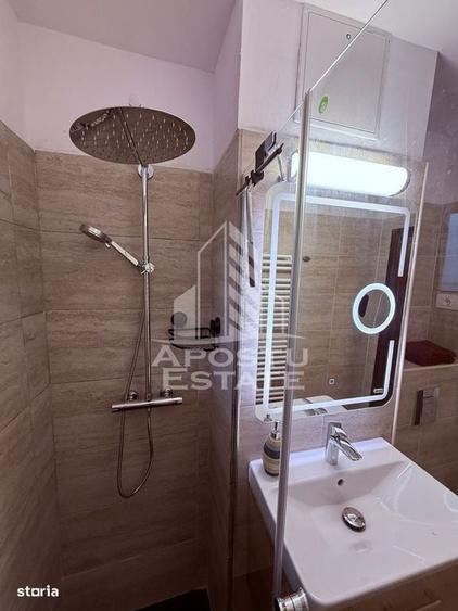 Apartament cu 3 camere semidecomandat în Gheorghe Lazăr