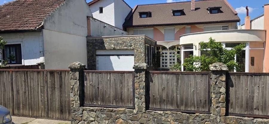 Casă cu 4 camere cu Teren 400 Mp în Elisabetin