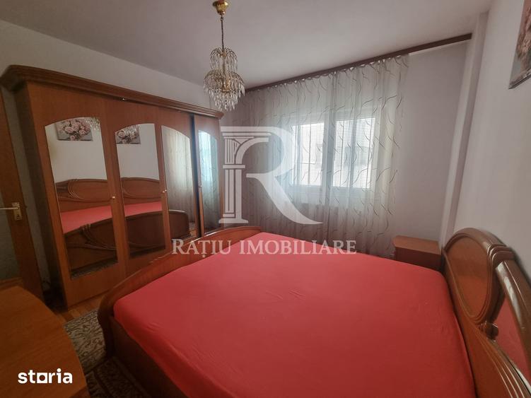Apartament cu 3 camere, mobilat în Central
