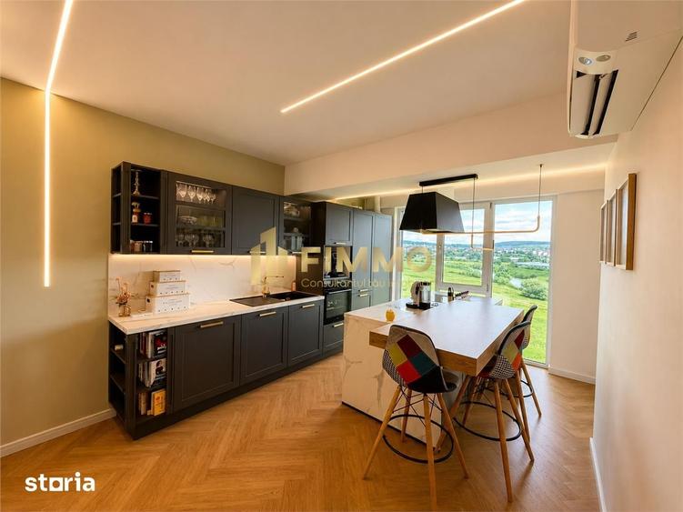 Apartament cu 3 camere semidecomandat, mobilat în Central