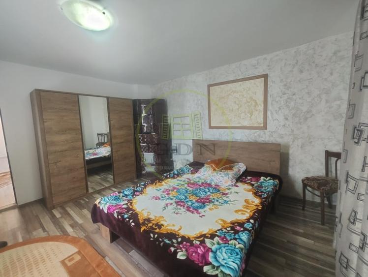 Casă individuală cu 3 camere cu Canalizare în Central