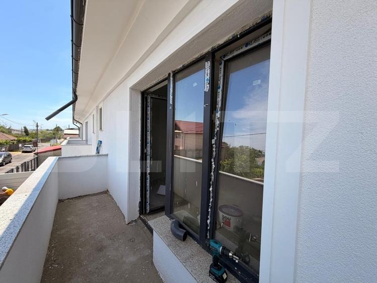 Triplex nou, 107.40 mp, teren 306 mp, zona Calea Severinului - Ambasador - 17