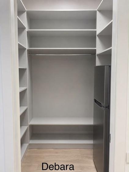 Apartament cu 4 camere decomandat, mobilat în Iancu Nicolae