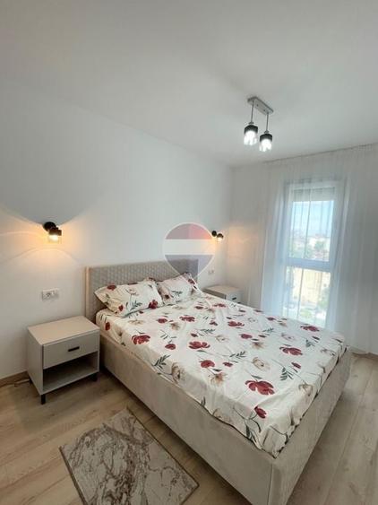 Apartament cu 2 camere semidecomandat, mobilat în UTA