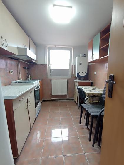 Apartament cu 2 camere decomandat în Mircea cel Bătrân