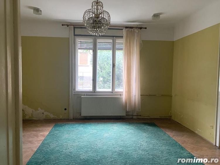 Casă cu 7 camere cu Teren 638 Mp în Bălcescu