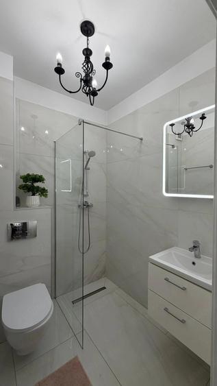 Apartament cu 3 camere decomandat în Vest