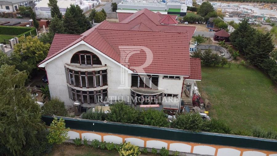 Casă individuală cu 4 camere cu Canalizare în Centura