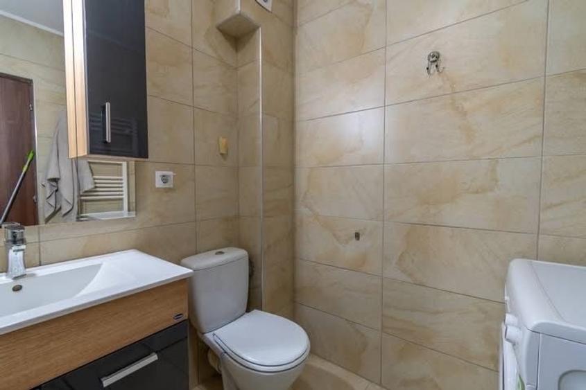 Apartament cu 2 camere decomandat în Florești