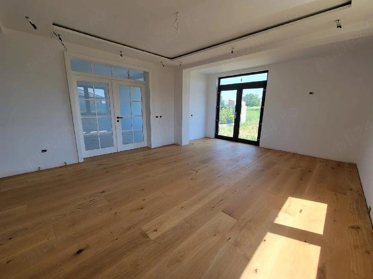 Casă cu Teren 520 Mp în Bujac