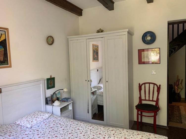 Casă cu 6 camere cu Teren 1200 Mp în Central