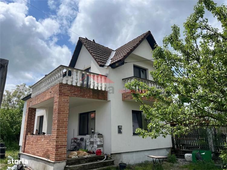 Casă cu 2 camere cu Teren 2000 Mp în Arcalia