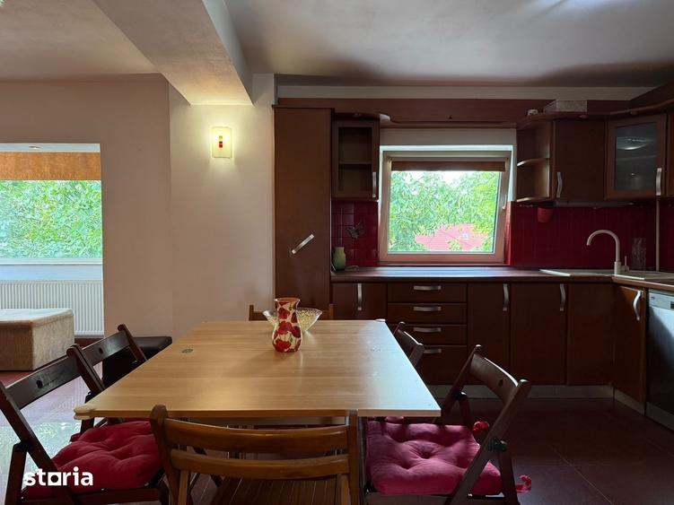Apartament cu 4 camere în Central