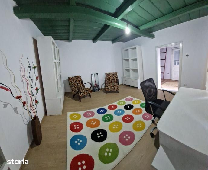 Casă cu 2 camere cu Teren 2204 Mp în Unțeni