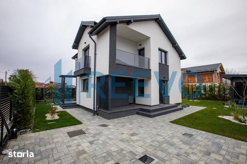 Casă cu 5 camere cu Teren 400 Mp în Gherăiești