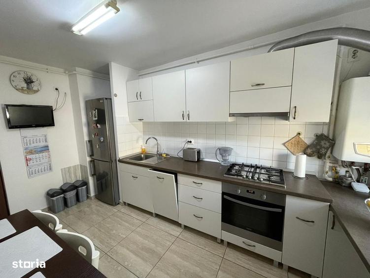 Apartament cu 4 camere în Valea
