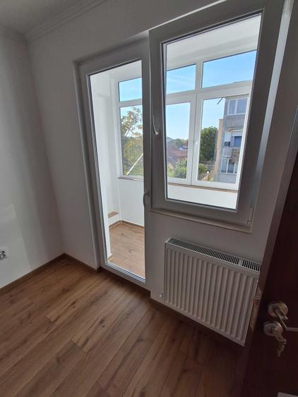 Apartament cu 2 camere semidecomandat în 14 Mai