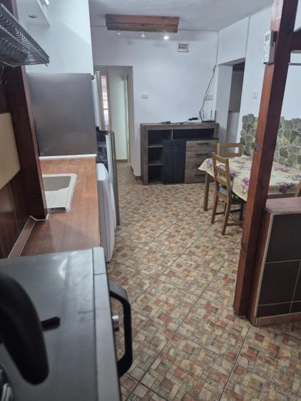 Apartament cu 3 camere decomandat, mobilat în Lacul Morii