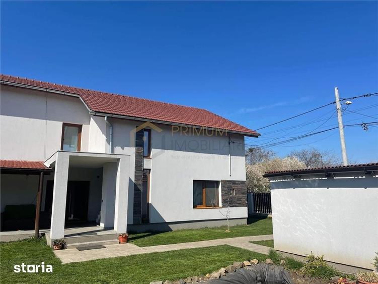 Casă cu 6 camere cu Teren 995 Mp în Ronaț