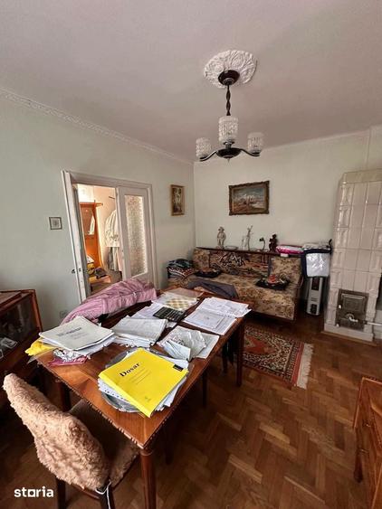 Casă cu 3 camere cu Teren 300 Mp în Central